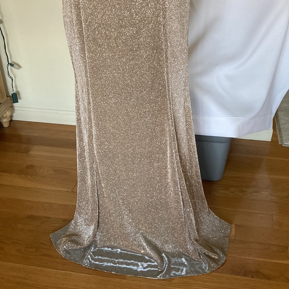 Gold shiny off shoulder formal gown, Sz 2XL - Picture 3 of 6